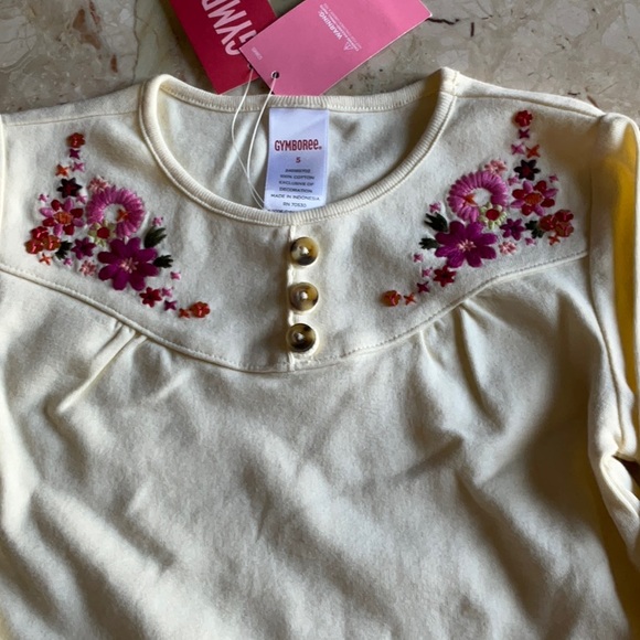 NWT Gymboree girls velour set, sequence and embroidery embellishments, size 5 - Picture 4 of 6